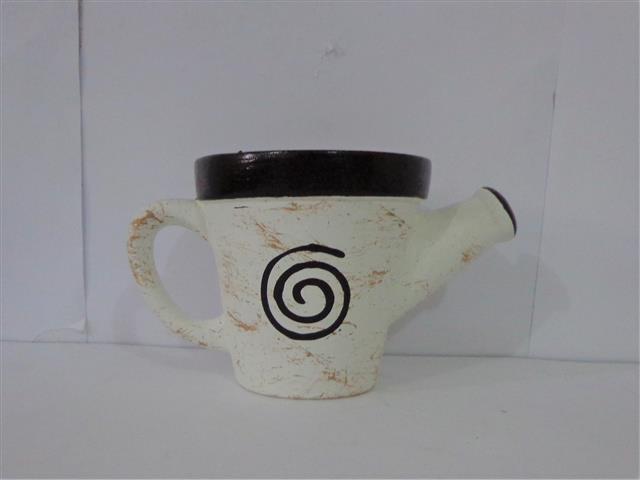 MACETA EN REGADERA MEDIANA