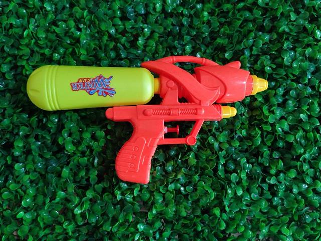 PISTOLA DE AGUA GRANDE-TT250